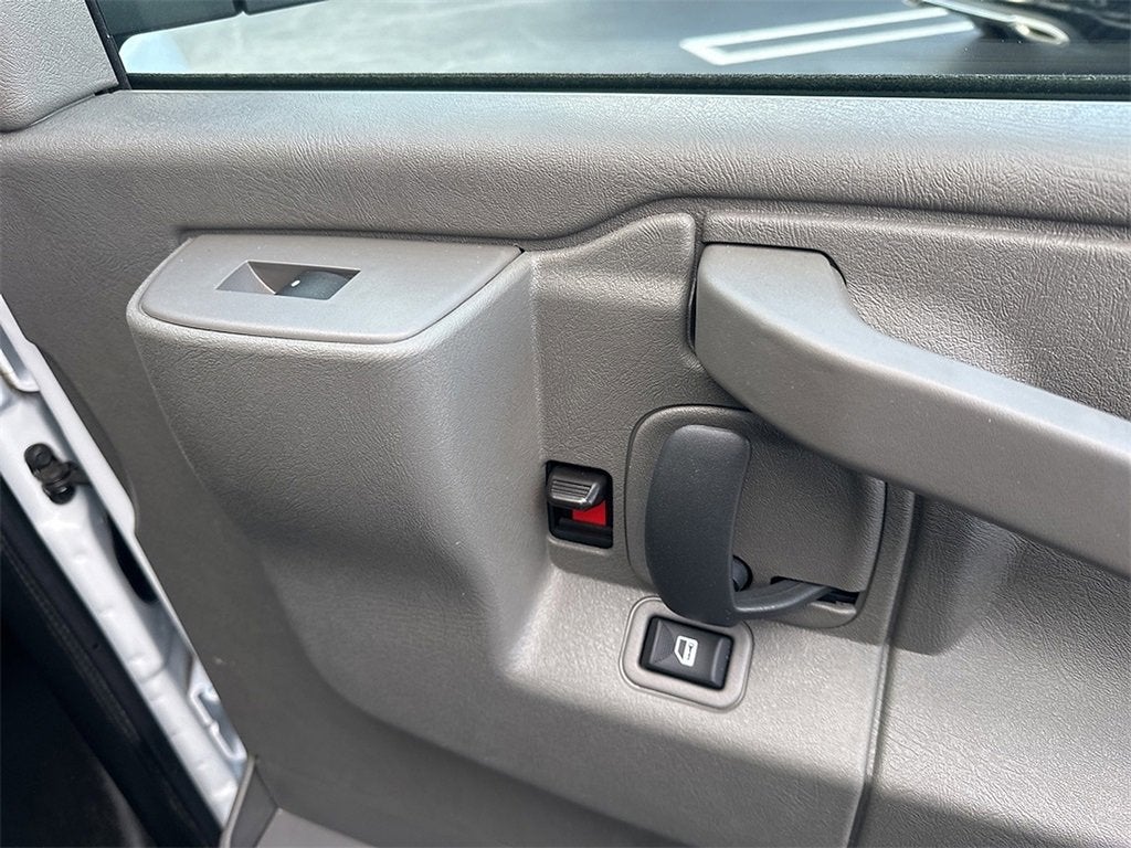 2024 GMC Savana Cargo 2500 Work Van