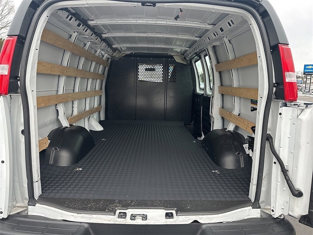 2024 GMC Savana Cargo 2500 Work Van