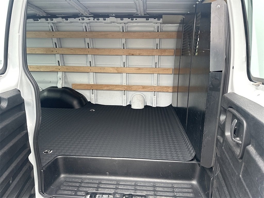 2024 GMC Savana Cargo 2500 Work Van