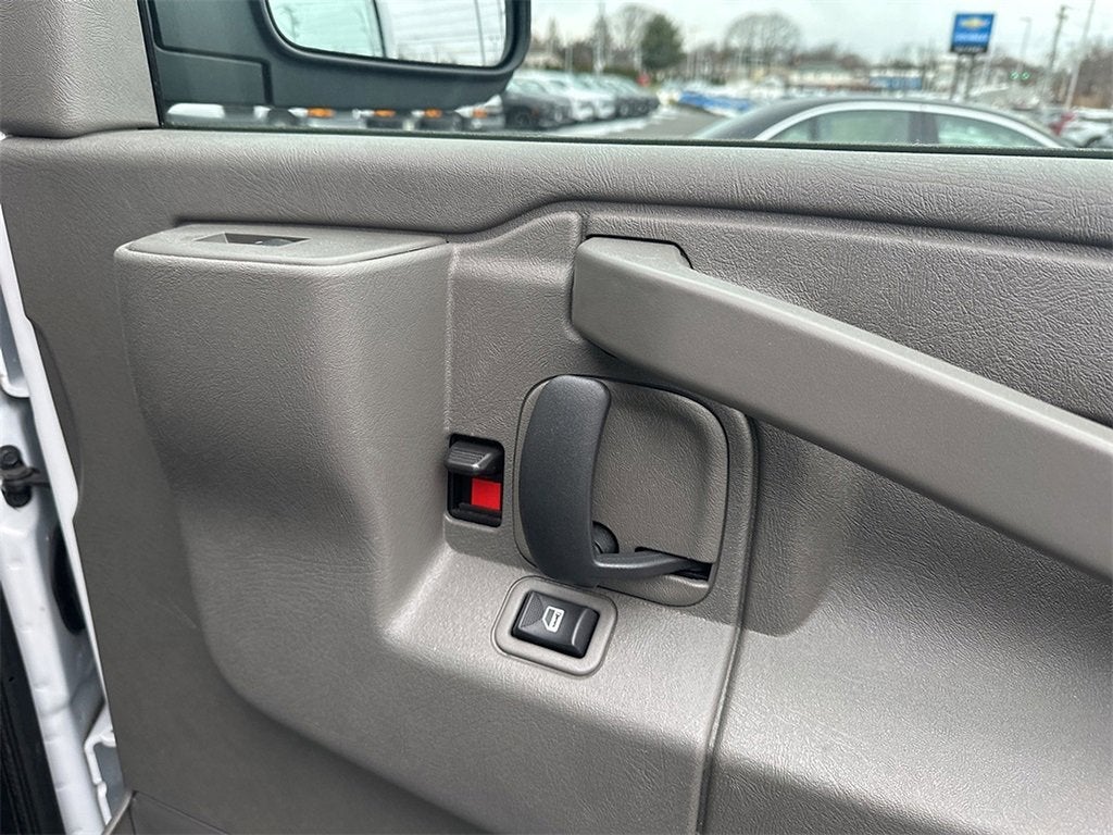 2024 GMC Savana Cargo 2500 Work Van