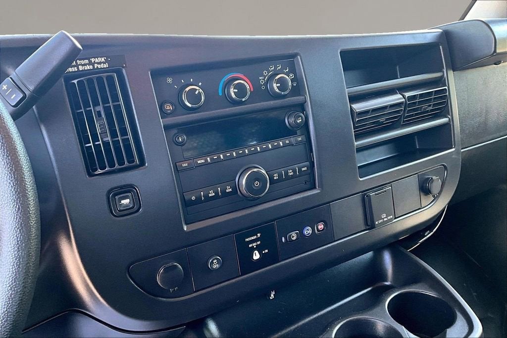 2024 GMC Savana Cargo 2500 Work Van
