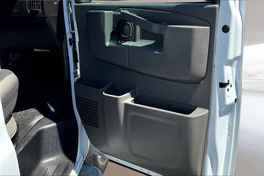 2024 GMC Savana Cargo 2500 Work Van