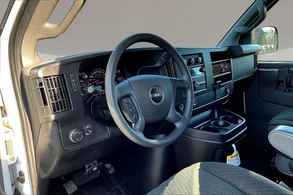 2023 GMC Savana Cargo 2500 Work Van