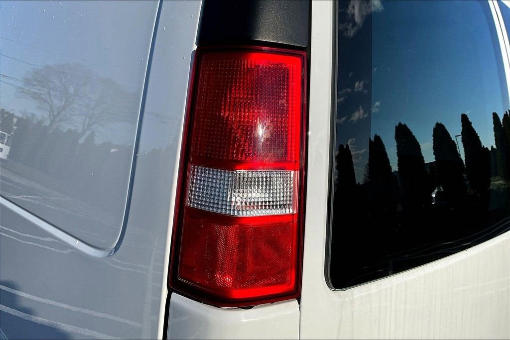 2023 GMC Savana Cargo 2500 Work Van