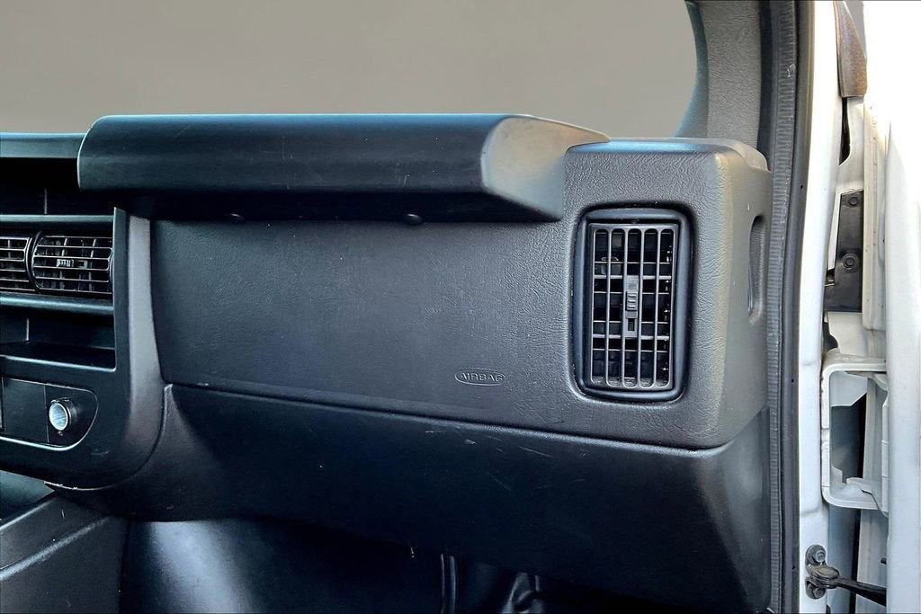 2023 GMC Savana Cargo 2500 Work Van