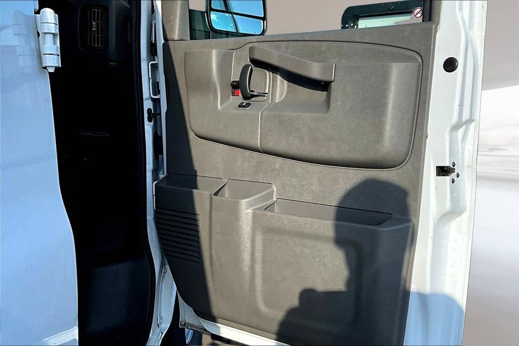 2023 GMC Savana Cargo 2500 Work Van