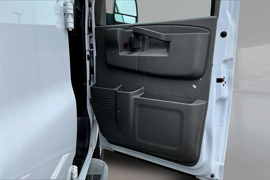 2024 GMC Savana Cargo 2500 Work Van