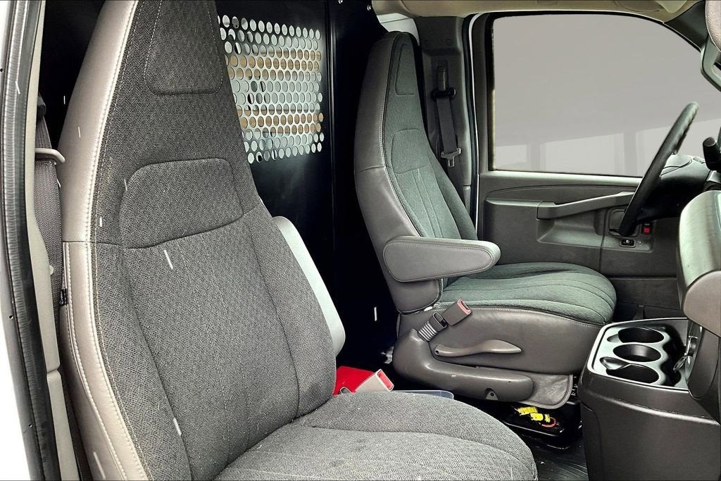 2024 GMC Savana Cargo 2500 Work Van