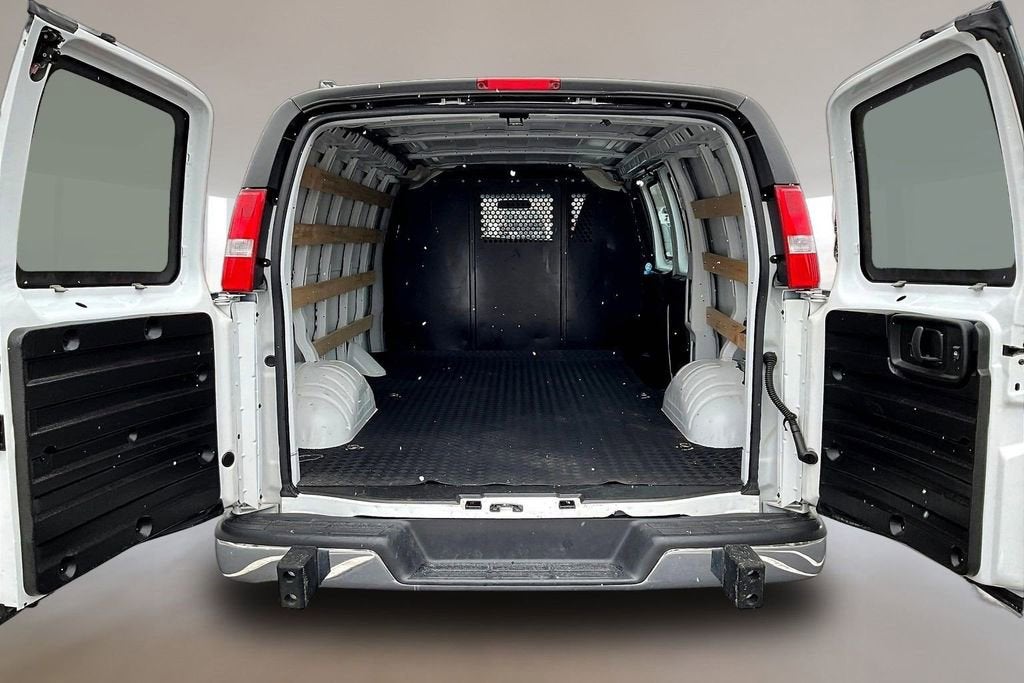 2024 GMC Savana Cargo 2500 Work Van