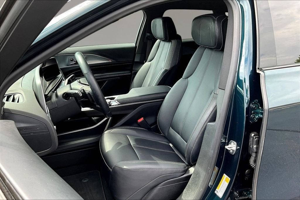 2024 Cadillac LYRIQ Tech