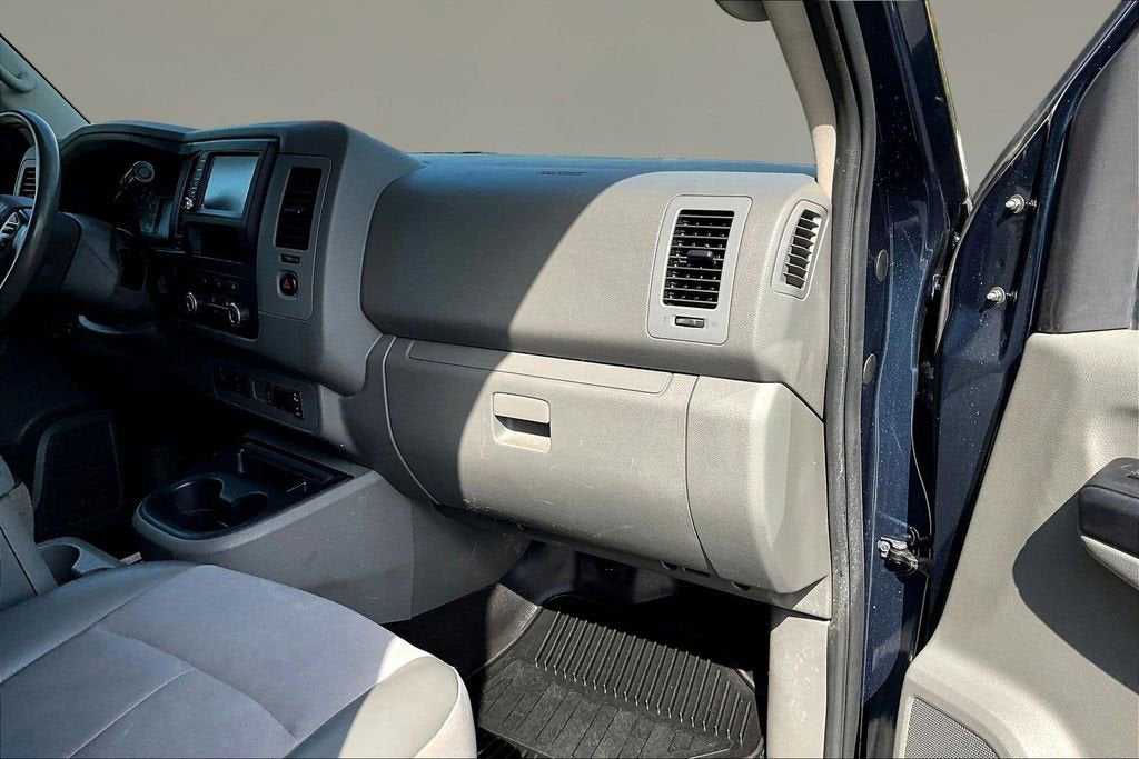 2021 Nissan NV Cargo SV