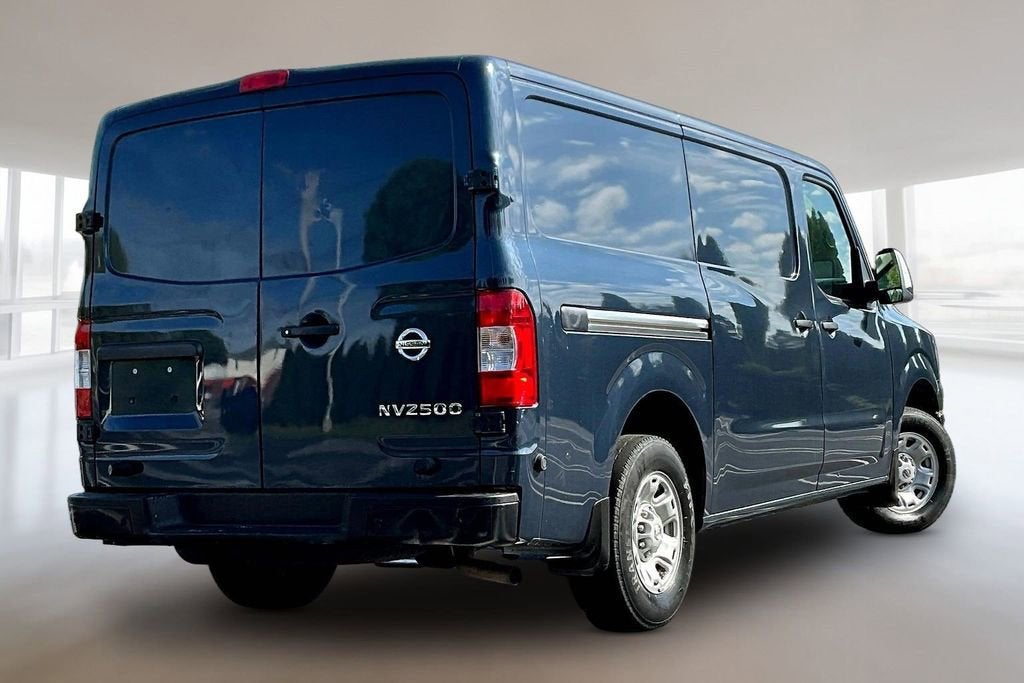 2021 Nissan NV Cargo SV