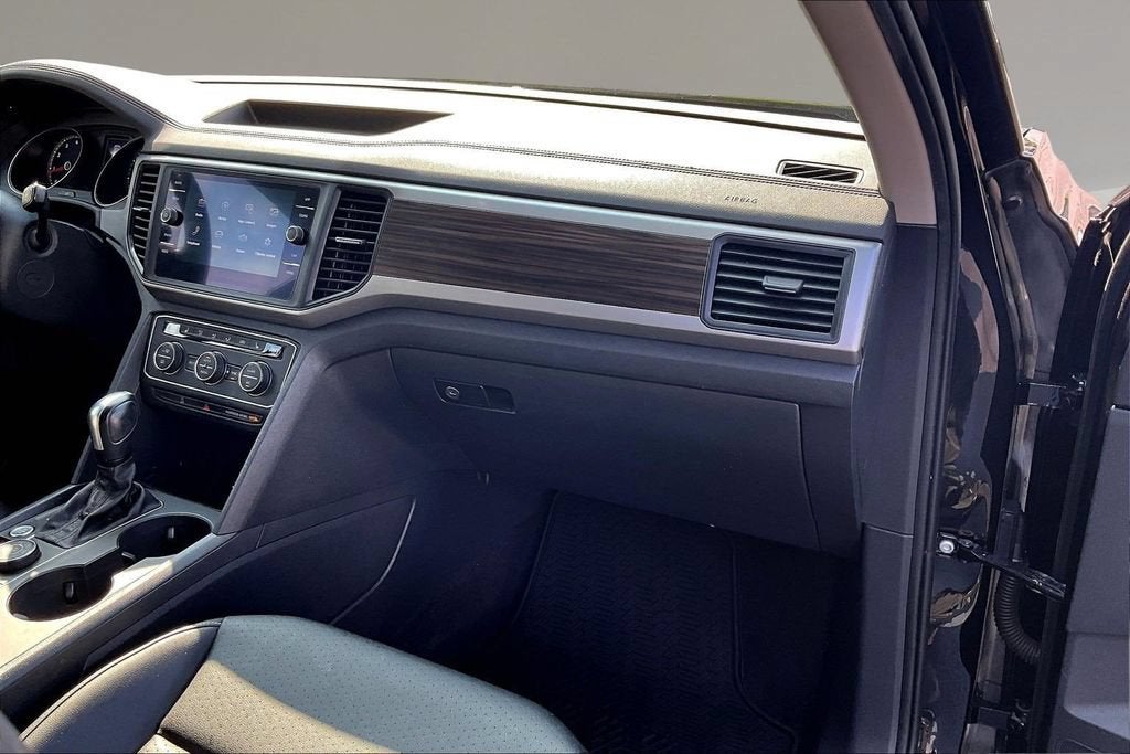 2021 Volkswagen Atlas 3.6L V6 SE w/Technology