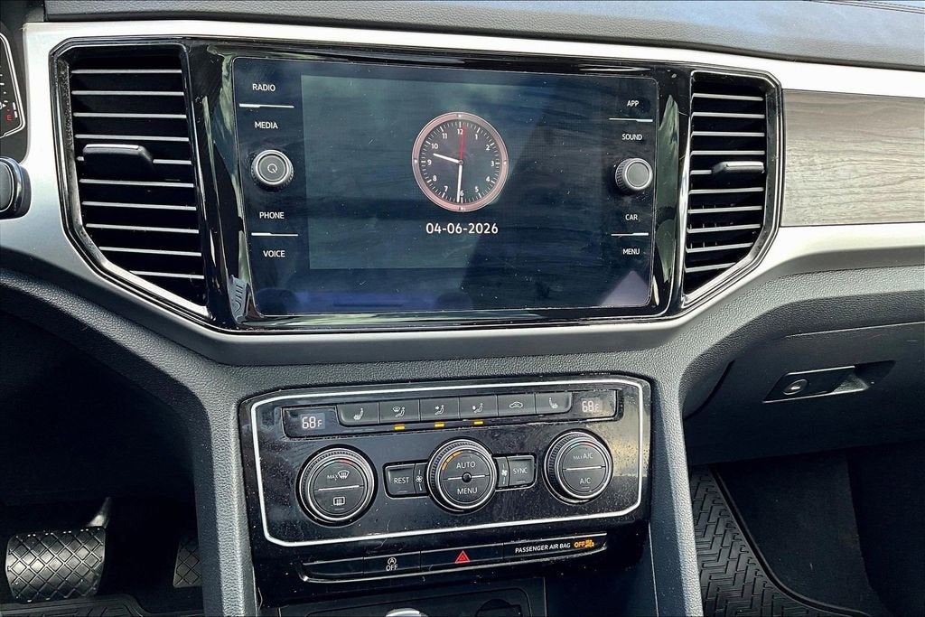 2023 Volkswagen Atlas 3.6L V6 SE w/Technology