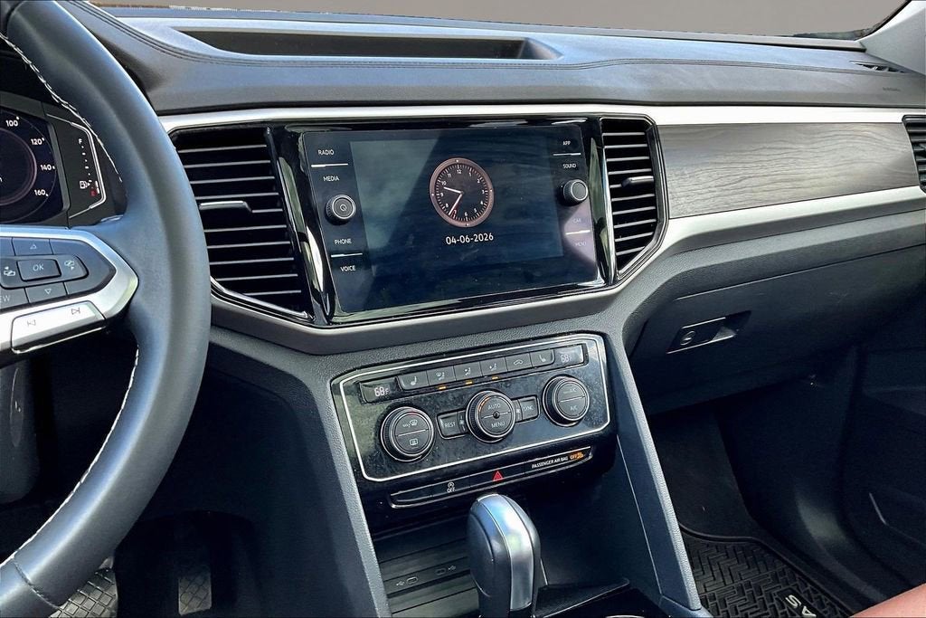 2023 Volkswagen Atlas 3.6L V6 SE w/Technology