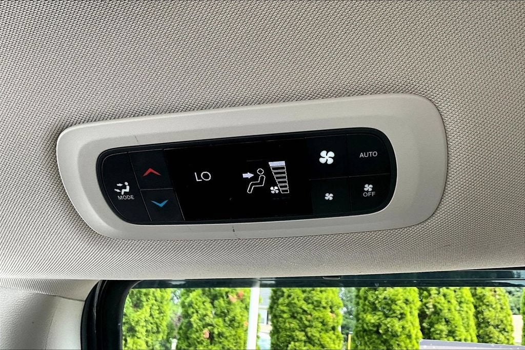 2021 Chrysler Pacifica Hybrid Touring L