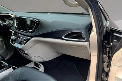 2021 Chrysler Pacifica Hybrid Touring L