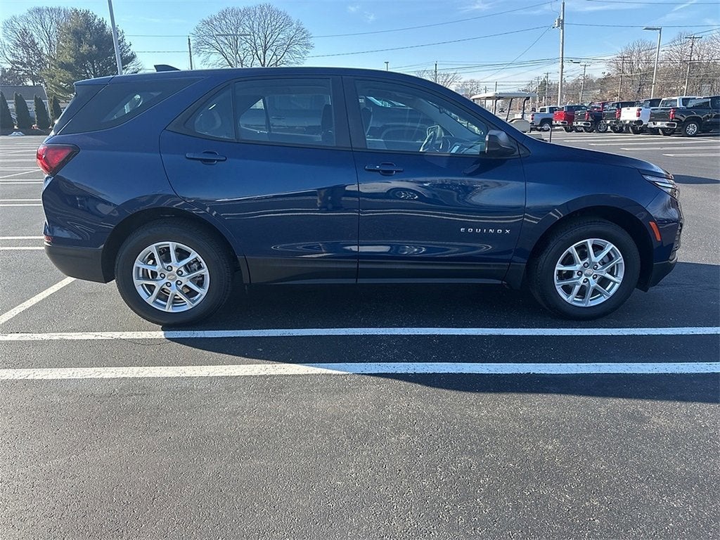 2023 Chevrolet Equinox LS