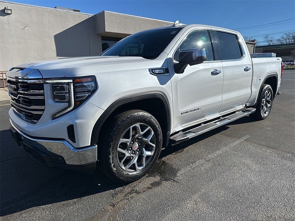 2024 GMC Sierra 1500 SLT