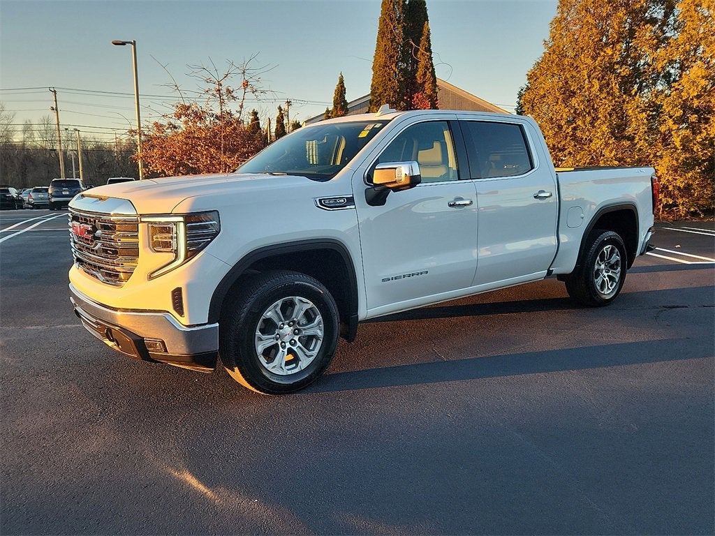 2025 GMC Sierra 1500 SLT