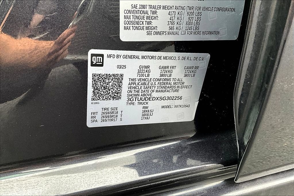 2025 GMC Sierra 1500 SLT
