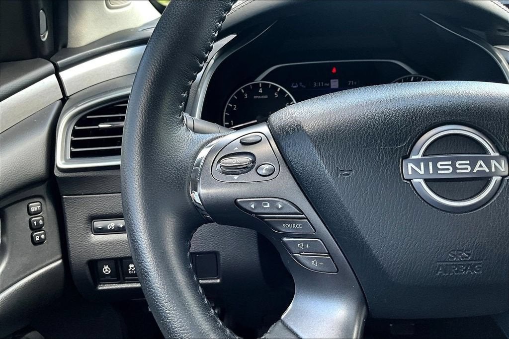 2023 Nissan Murano SL