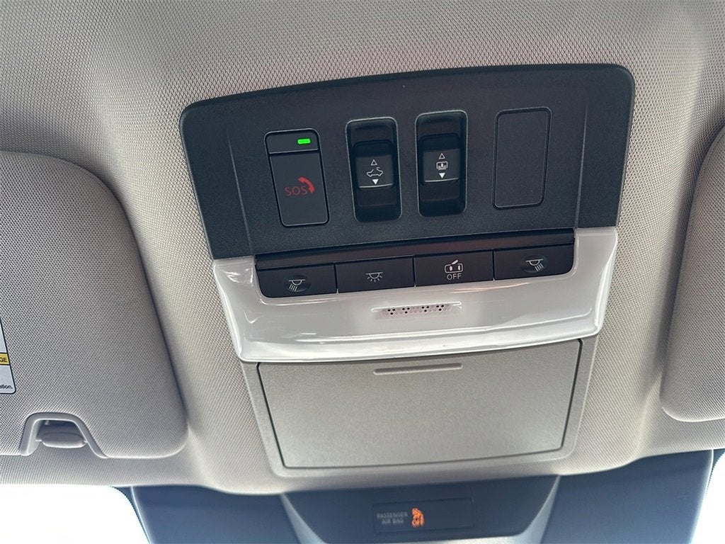 2024 Nissan Pathfinder SL