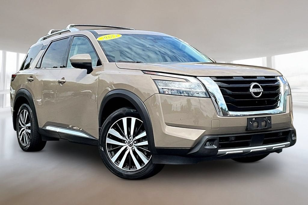2023 Nissan Pathfinder Platinum