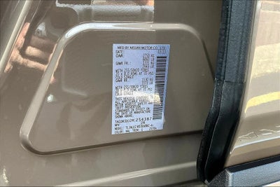 2023 Nissan Pathfinder Platinum