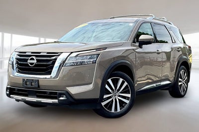 2023 Nissan Pathfinder Platinum
