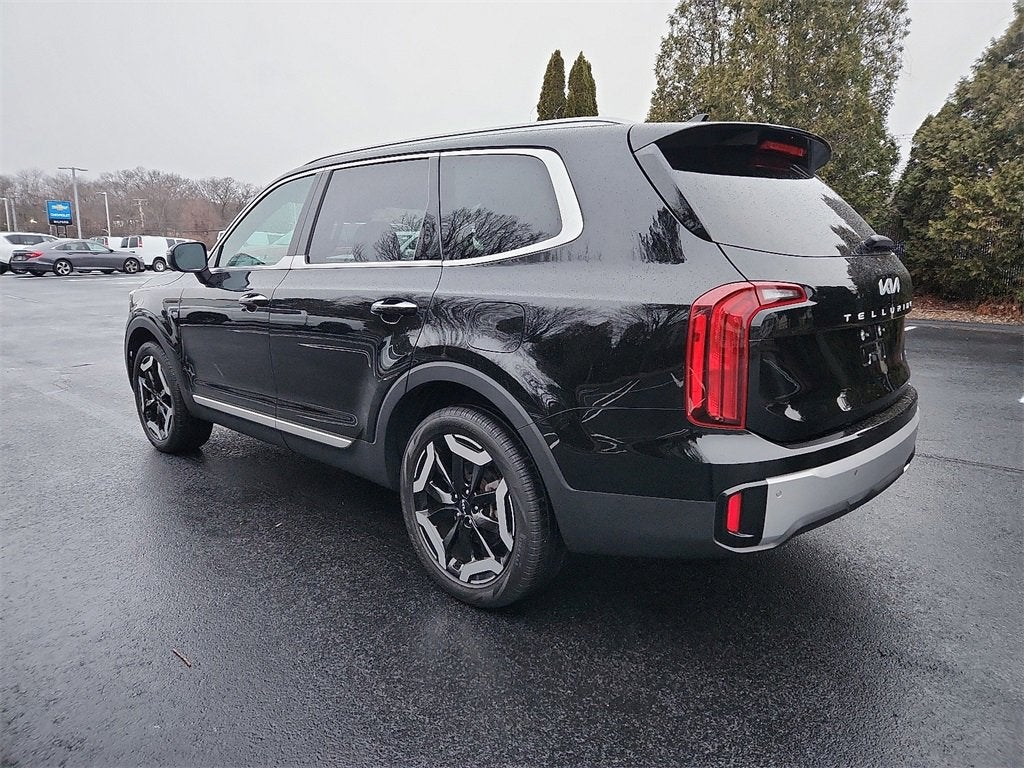 2023 Kia Telluride S