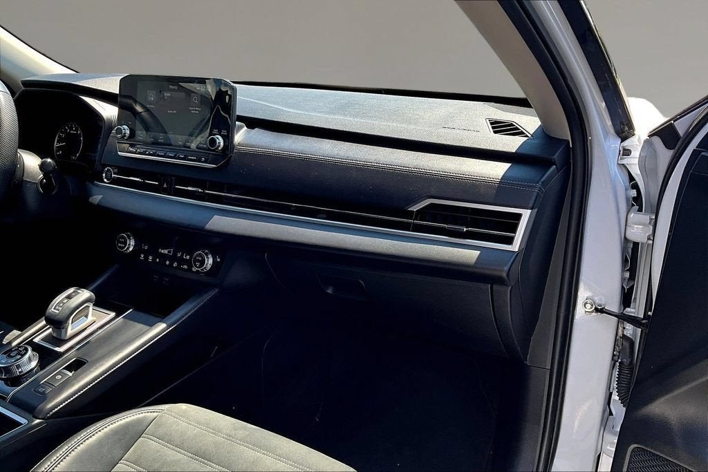2023 Mitsubishi Outlander SE