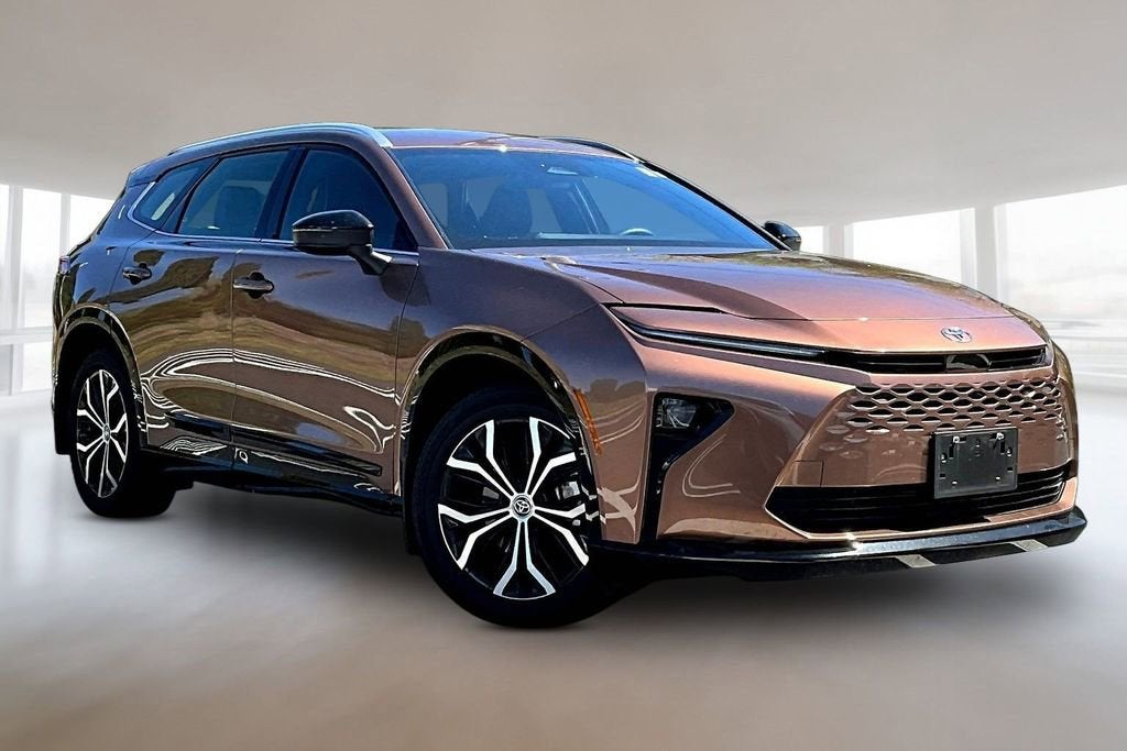 2025 Toyota Crown Signia XLE