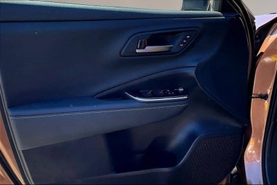 2025 Toyota Crown Signia XLE