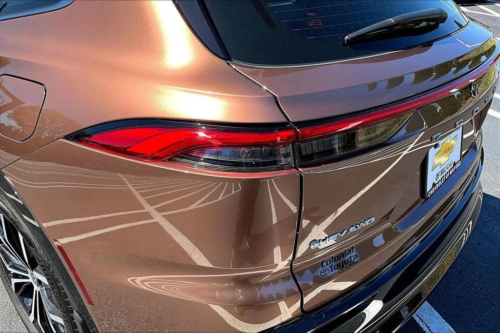 2025 Toyota Crown Signia XLE