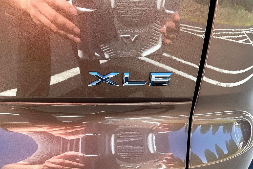 2025 Toyota Crown Signia XLE