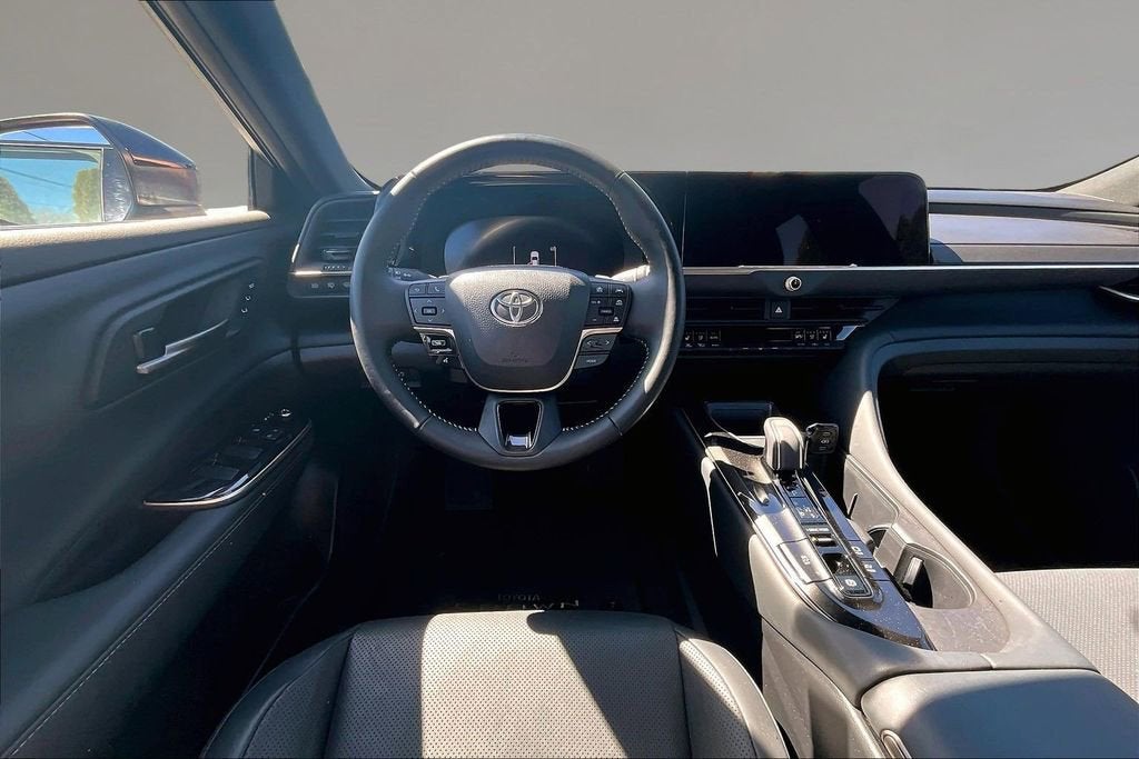 2025 Toyota Crown Signia XLE