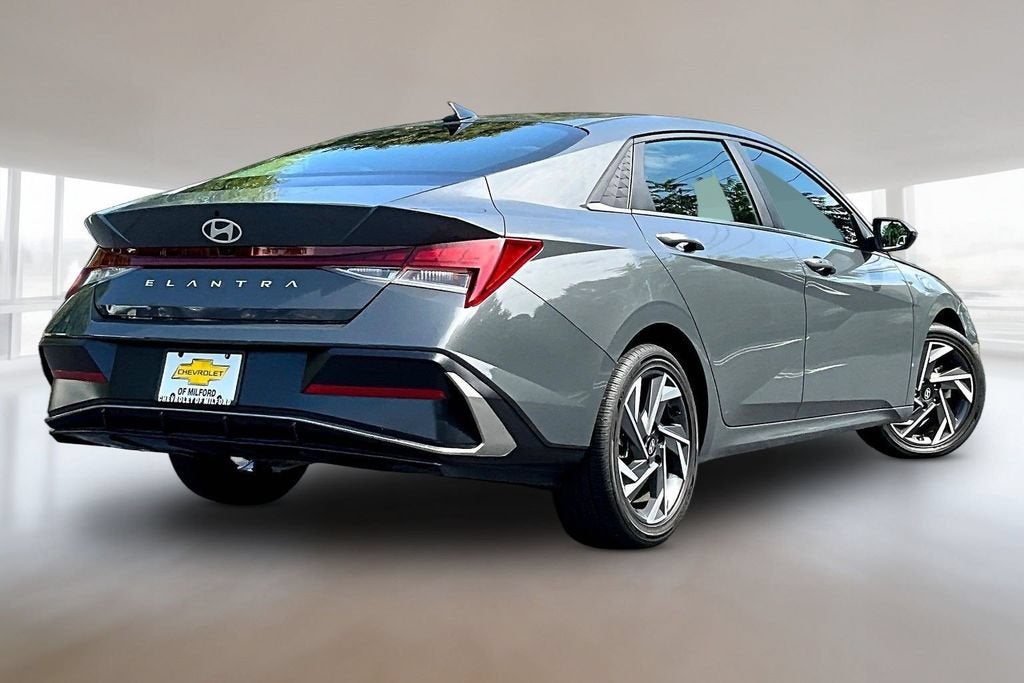 2025 Hyundai Elantra SEL Convenience
