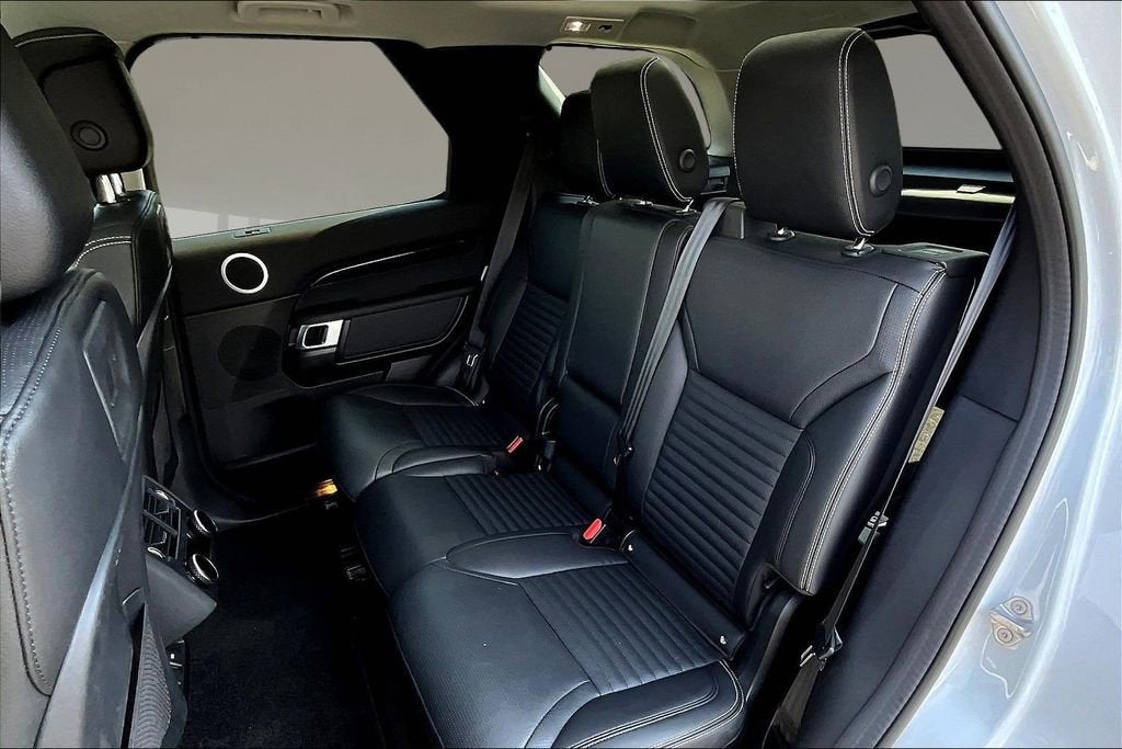 2024 Land Rover Discovery S