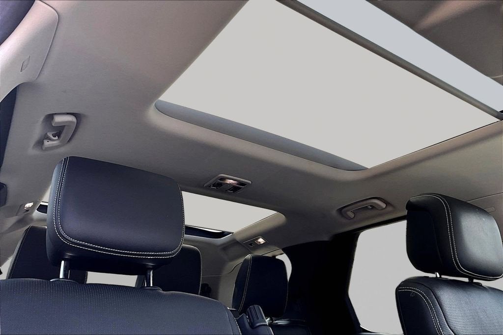 2024 Land Rover Discovery S