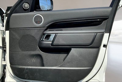 2024 Land Rover Discovery S