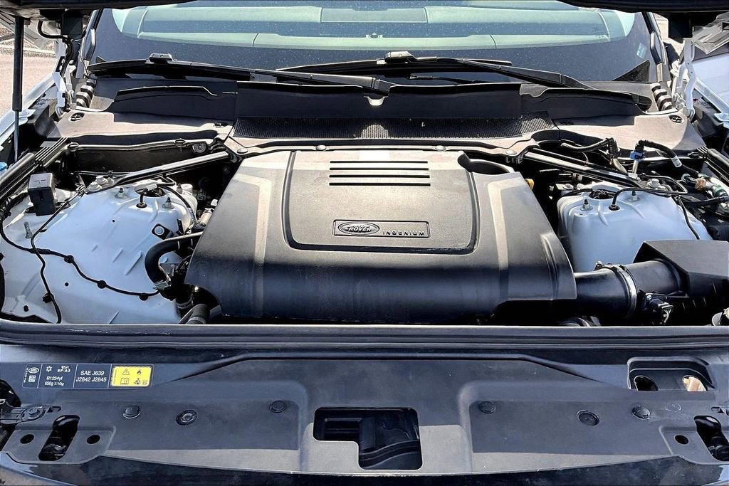 2024 Land Rover Discovery S