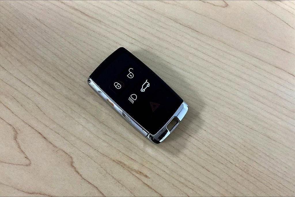 2024 Land Rover Discovery S