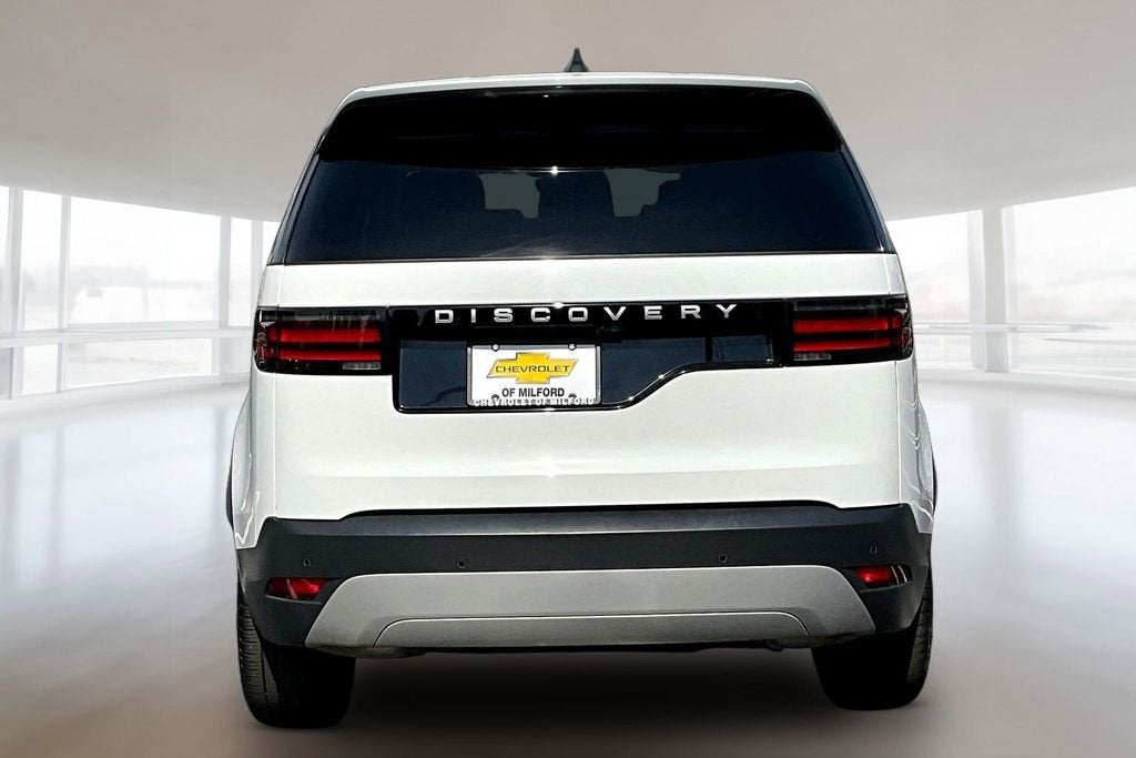 2024 Land Rover Discovery S