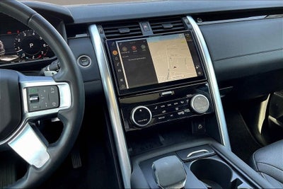 2024 Land Rover Discovery S