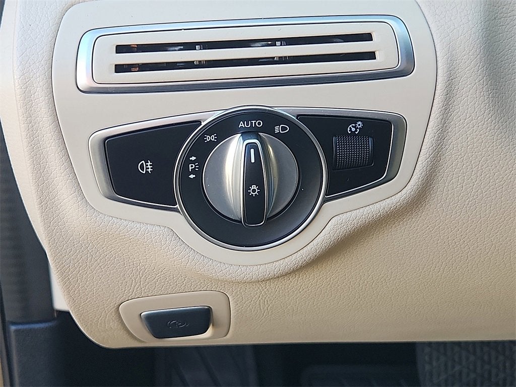 2021 Mercedes-Benz C-Class C 300