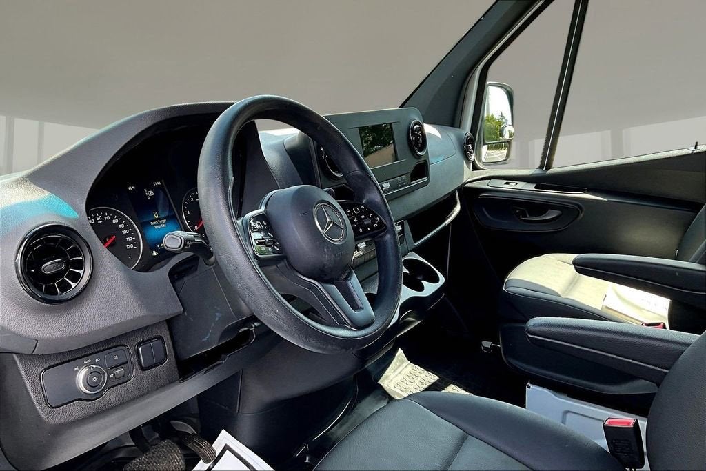 2022 Mercedes-Benz Sprinter Cargo Van 2500 STANDARD ROO