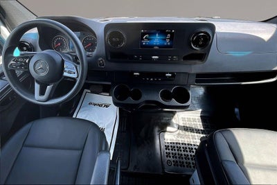 2022 Mercedes-Benz Sprinter Cargo Van 2500 STANDARD ROO