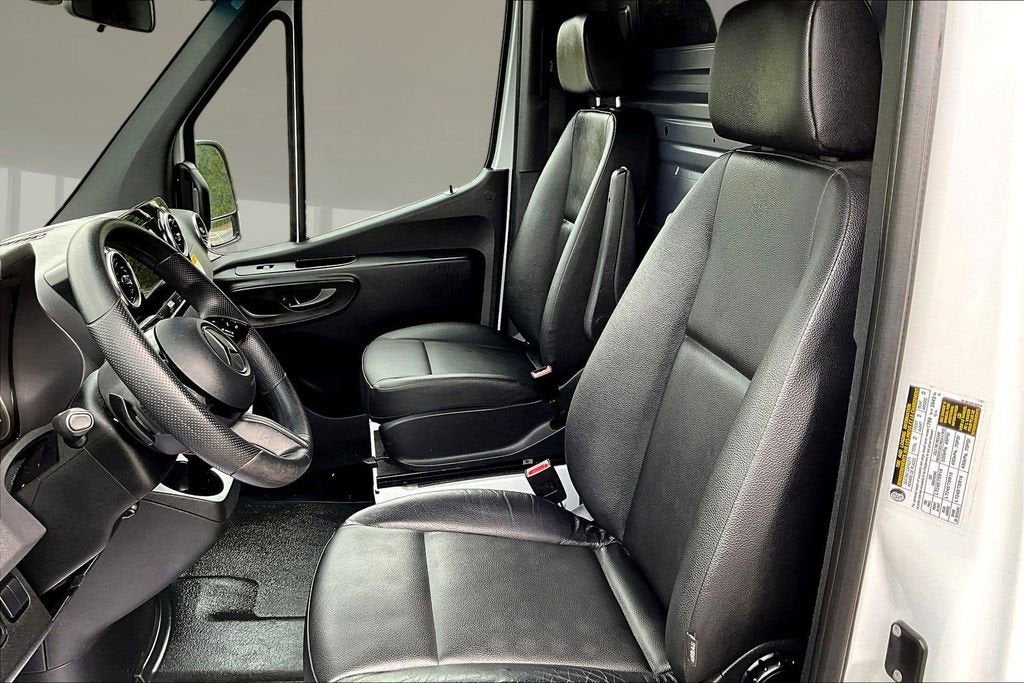 2025 Mercedes-Benz Sprinter Cargo Van Base