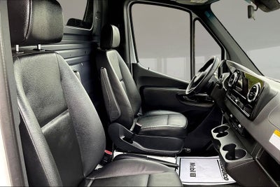 2025 Mercedes-Benz Sprinter Cargo Van Base